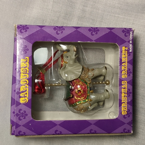 Costco NIB set 4 Carousel Christmas Ornaments. Lion, Giraffe, Elephant, Camel. - Picture 4 of 9